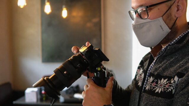 ev-recensione-Sony-A7C-pro-e-contro-alpha-7c