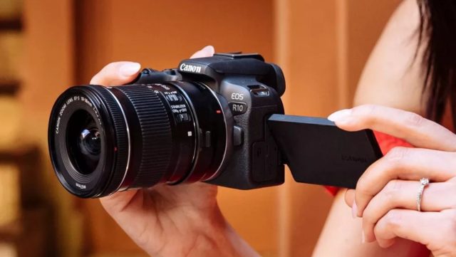 Canon EOS R10 Test e recensione