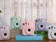 Fujifilm rinnova la serie instax: arriva instax mini 13, la fotocamera istantanea pensata per la creatività quotidiana instax-mini-13