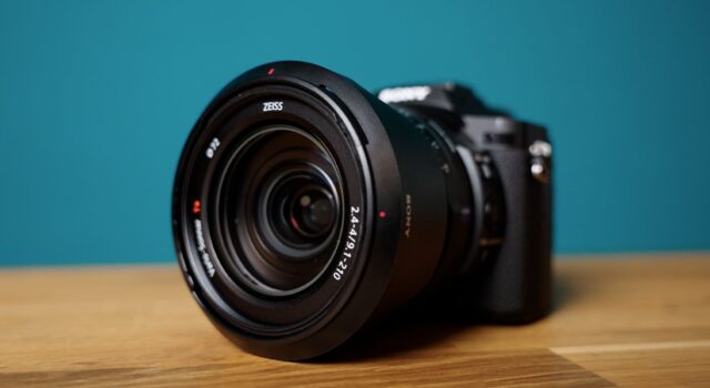 Sony RX10 V: La fotocamera compatta con autofocus AI e ottica 24-600mm Sony RX10 V_Presentazione e caratteristiche